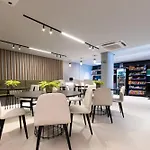 Breeze Residence#408