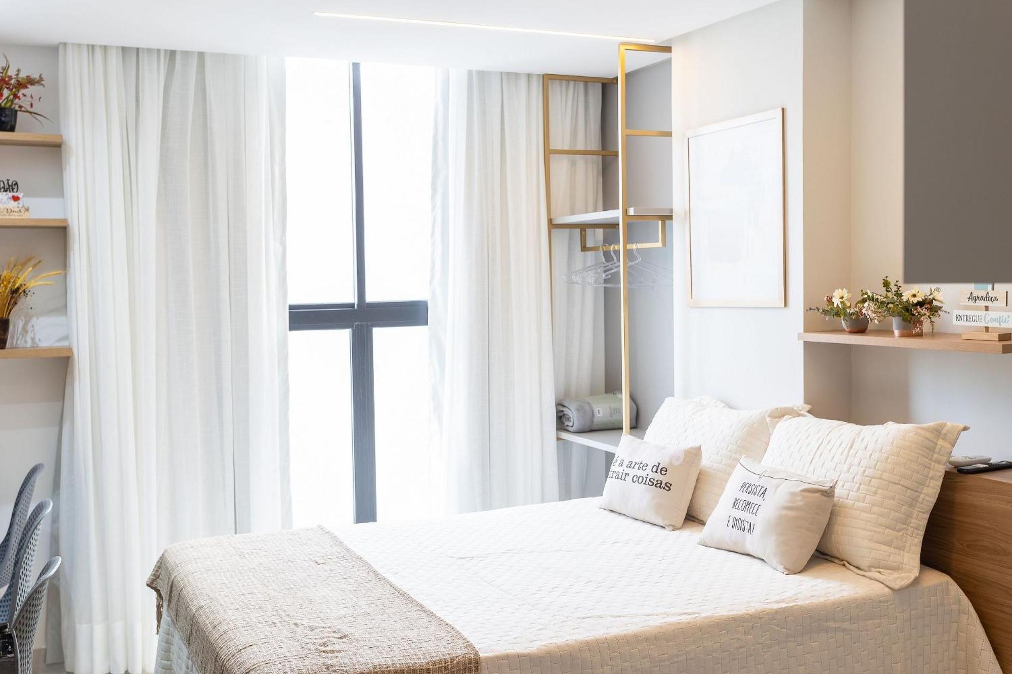 Breeze Residence#408 *